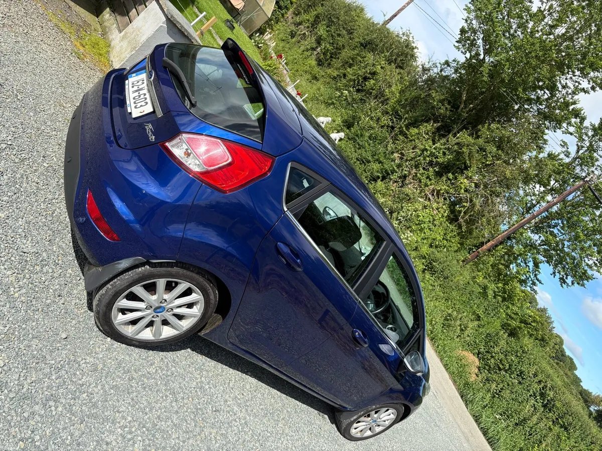 2015 ford fiesta - Image 4