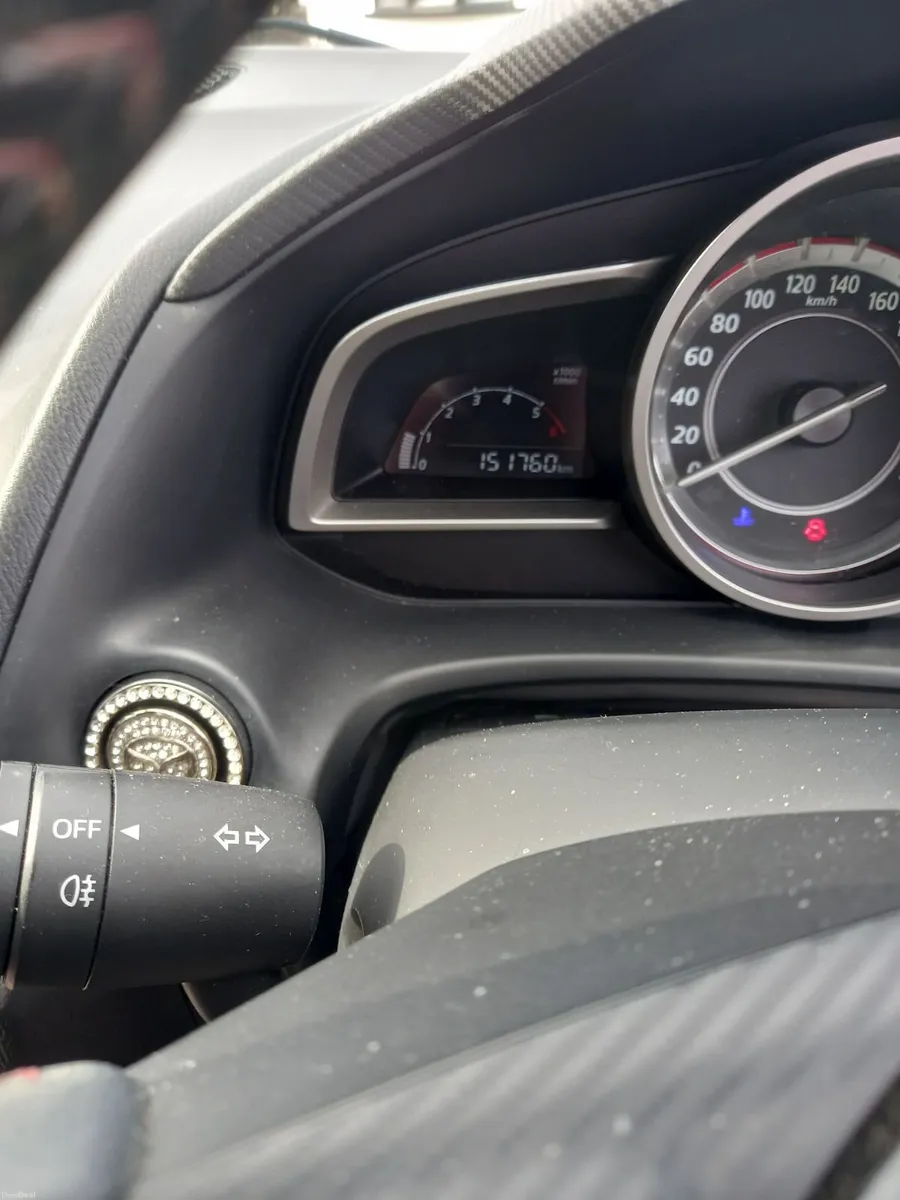 Mazda Mazda3 2015 - Image 3