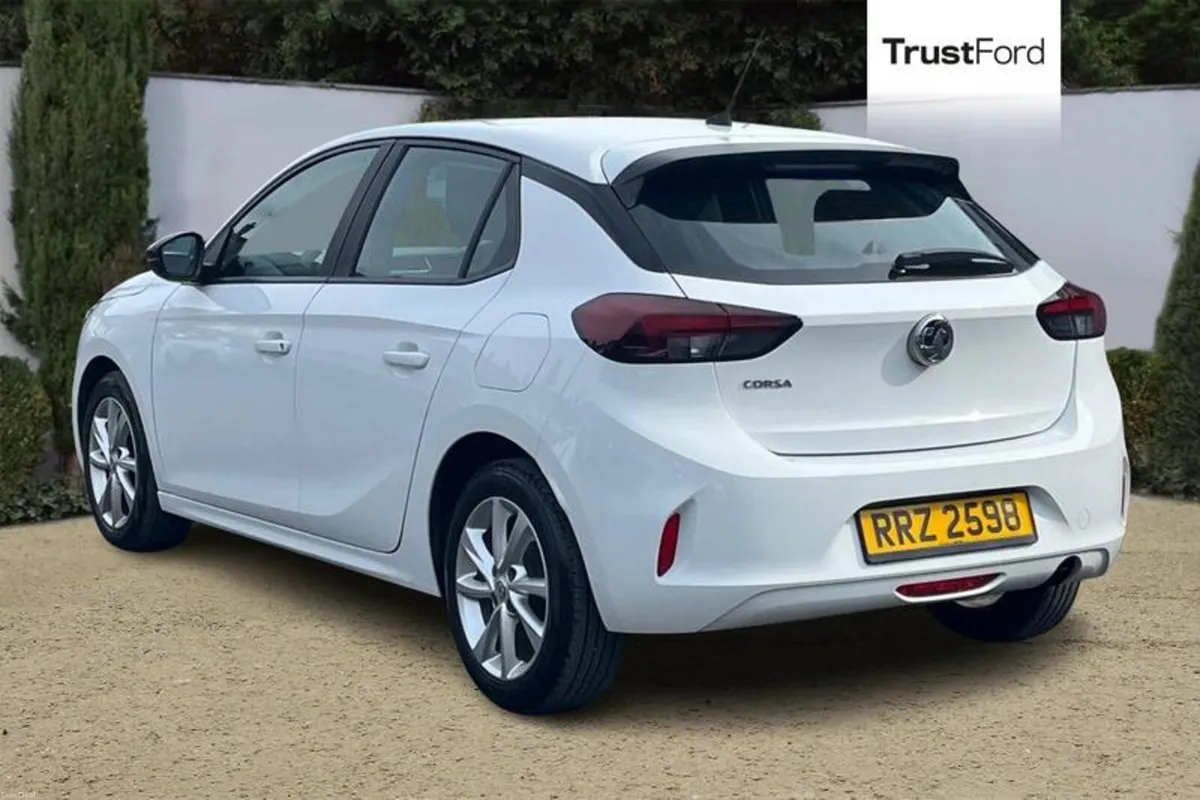 Vauxhall Corsa SE Nav - Image 2