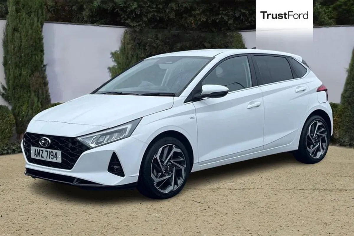 Hyundai i20 1.0T GDi 48V MHD Premium 5dr DCT - REV - Image 5