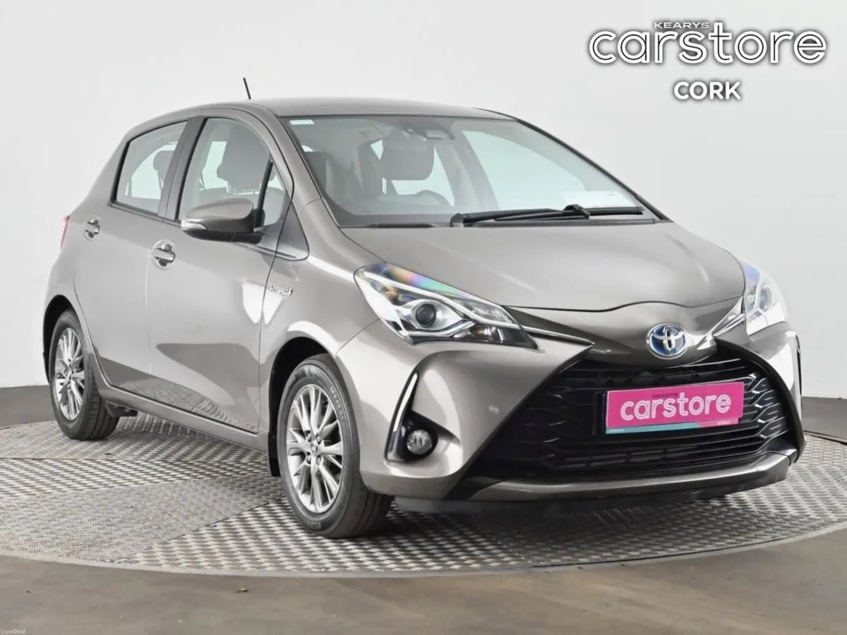 Toyota Yaris Hybrid Luna Auto - Image 1