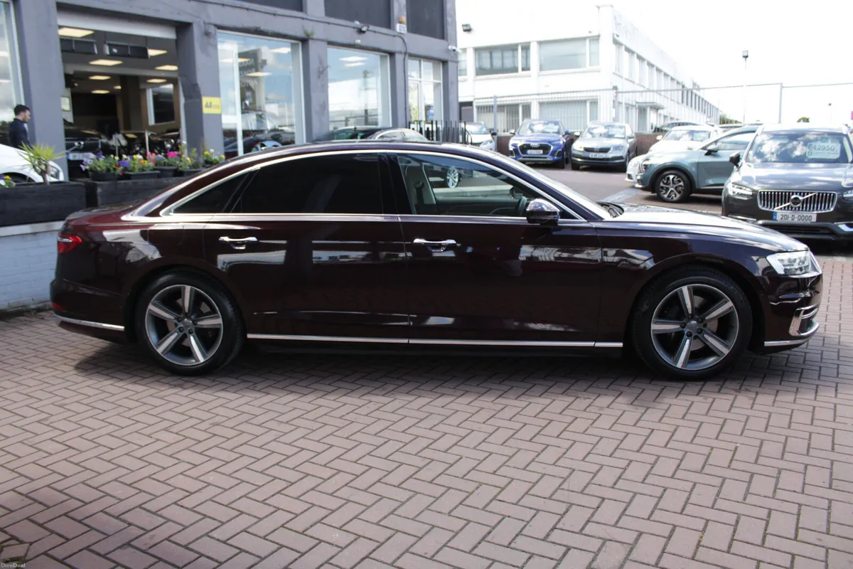 2018 AUDI A8 3.0TDI 50L QUATTRO 4DR AUTO - Image 3