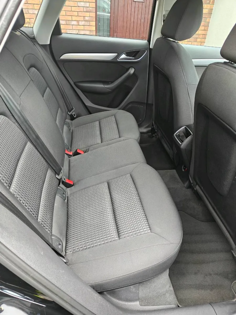 Audi Q3 - Image 6