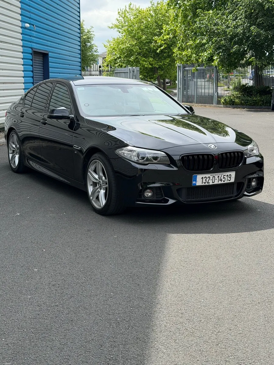 BMW 5-Series 2013 - Image 2