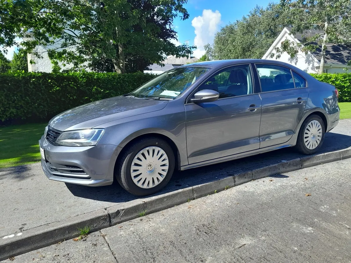 2015 Volkswagen Jetta  2.0 diesel €4200 - Image 3