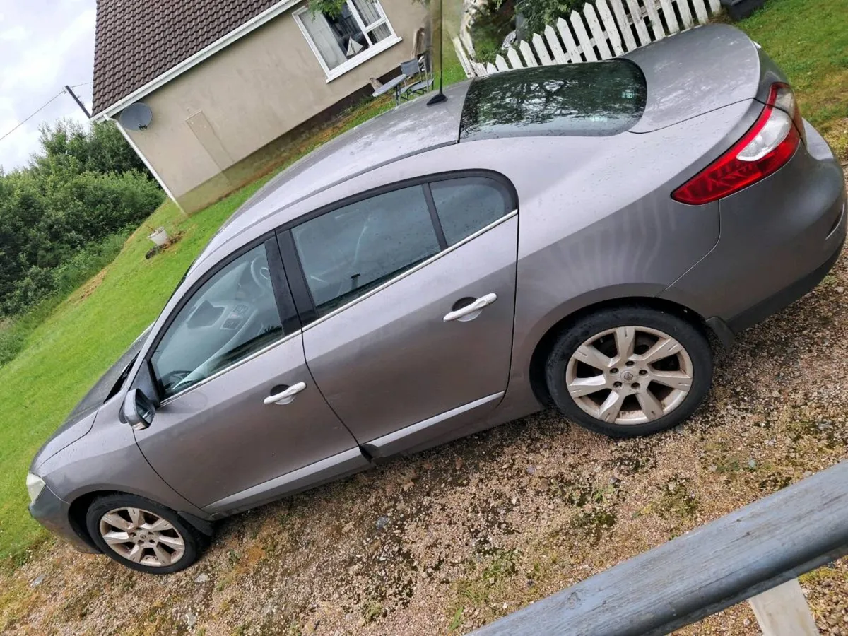 Renault Fluence 1.5 DCI - Image 4