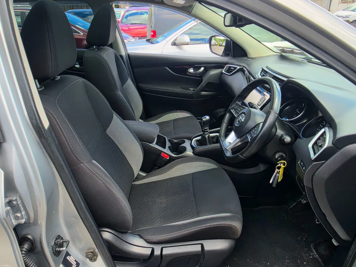 Nissan Qashqai 2018 - Image 2