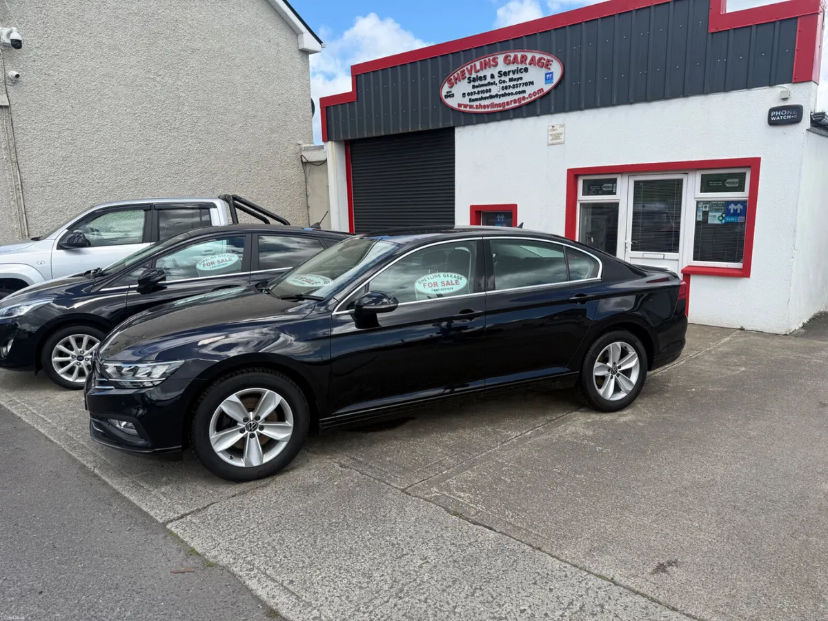 2022 Volkswagen Passat 2.0 Tdi SE-NAV AUTO - DSG - Image 1