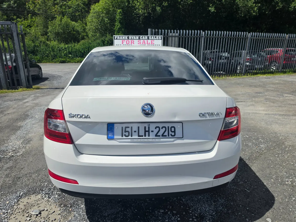 Skoda Octavia 2015 - Image 3