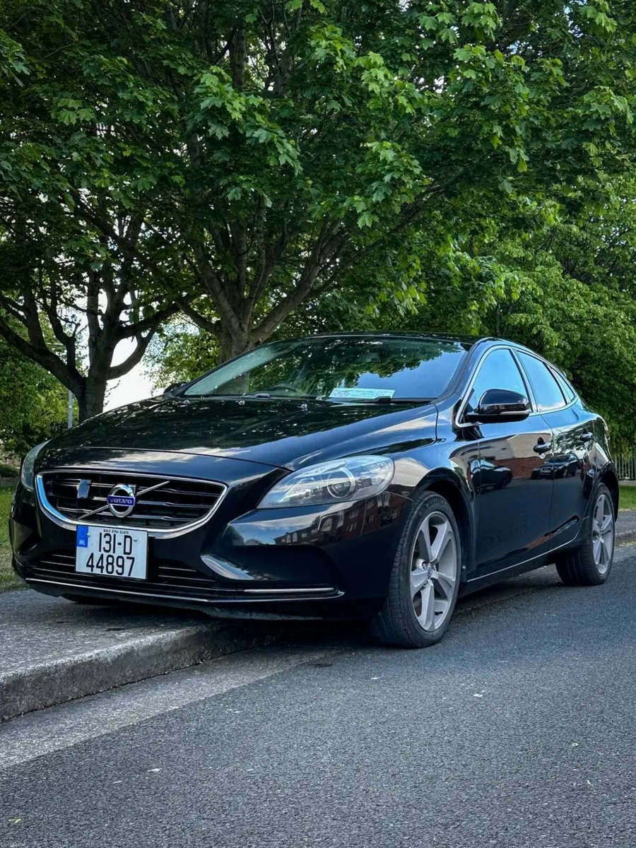 VOLVO V40 2013 T4 || LOW MILEAGE*** - Image 1
