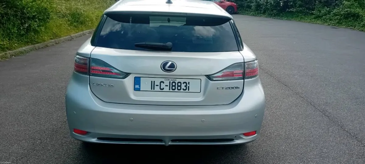 2011.lexus Ct200h hybrid auto - Image 3