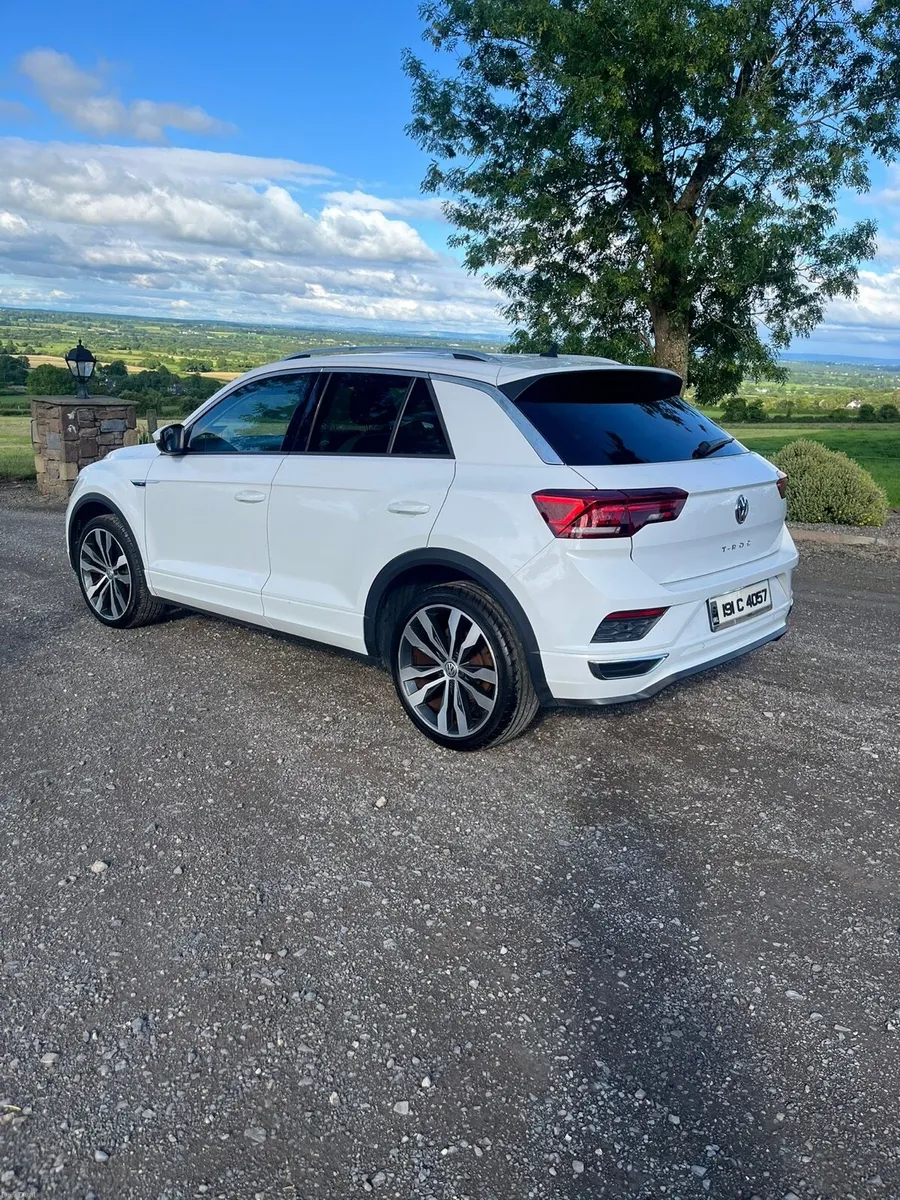 2019 Volkswagen T-Roc R-Line 1.5 TSI - Image 2