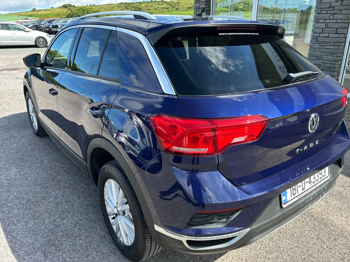 2018 Volkswagen T-Roc DESIGN 1.0 TSI MANUAL 6SPEED - Image 4
