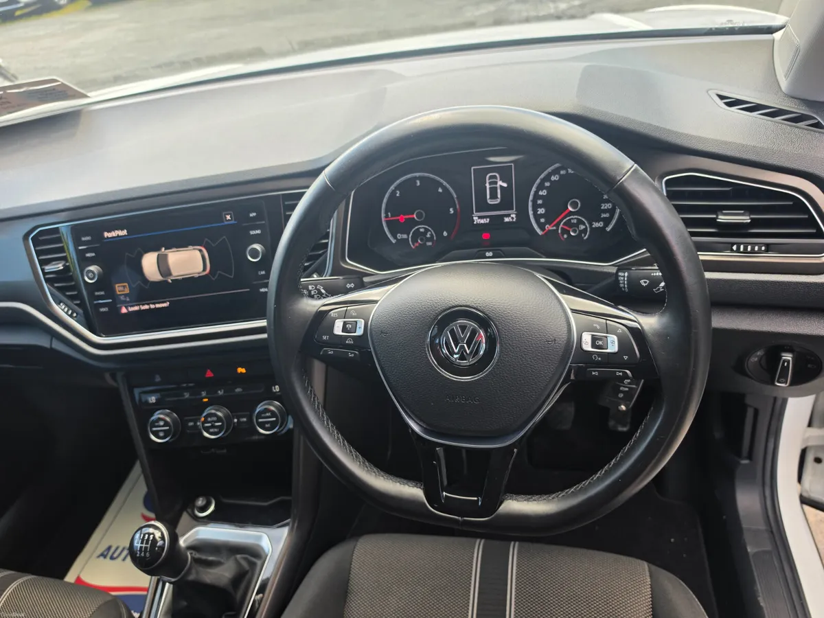 Volkswagen T-Roc 2018 - Image 5