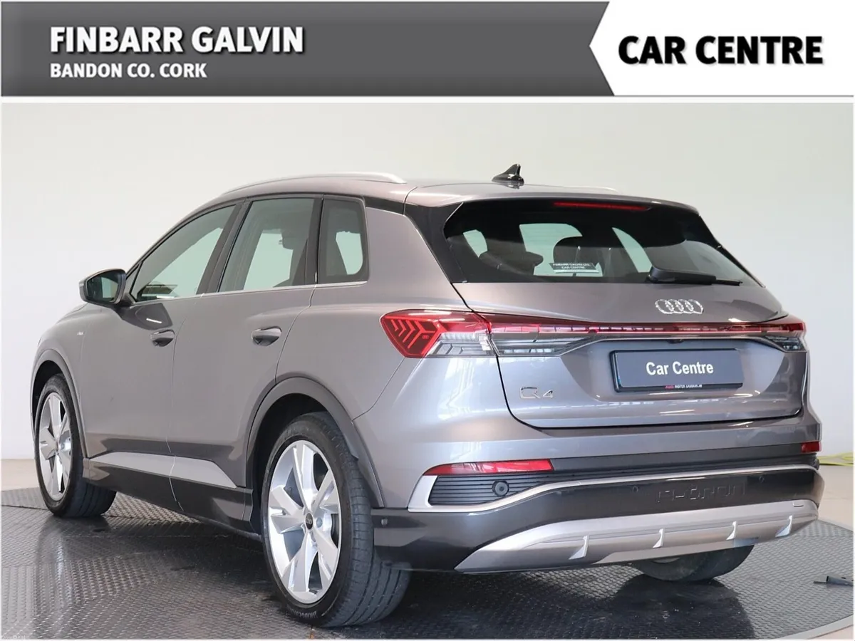 Audi e-tron 40 S- LINE - Image 2