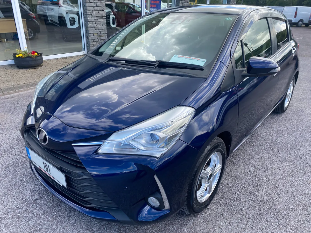 2019 TOYOTA VITZ - Image 3