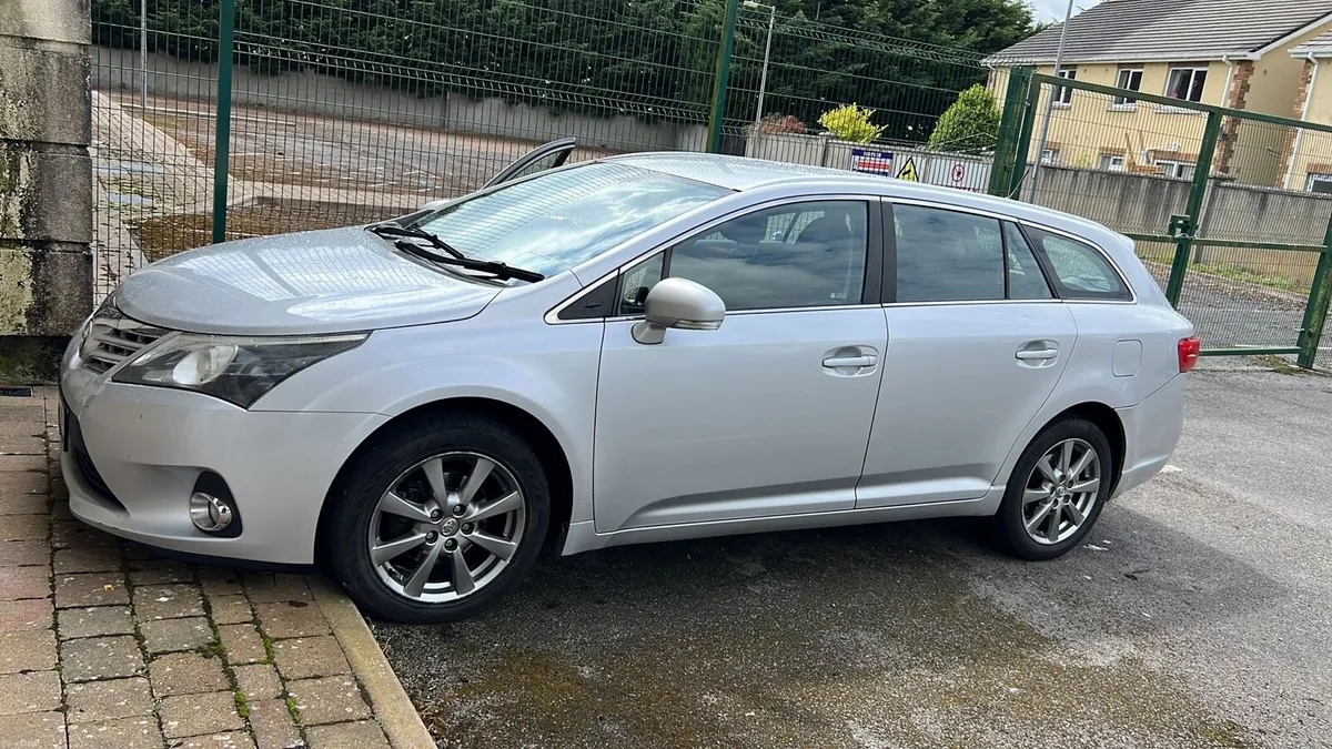 Toyota Avensis D4D Diesel - Image 2