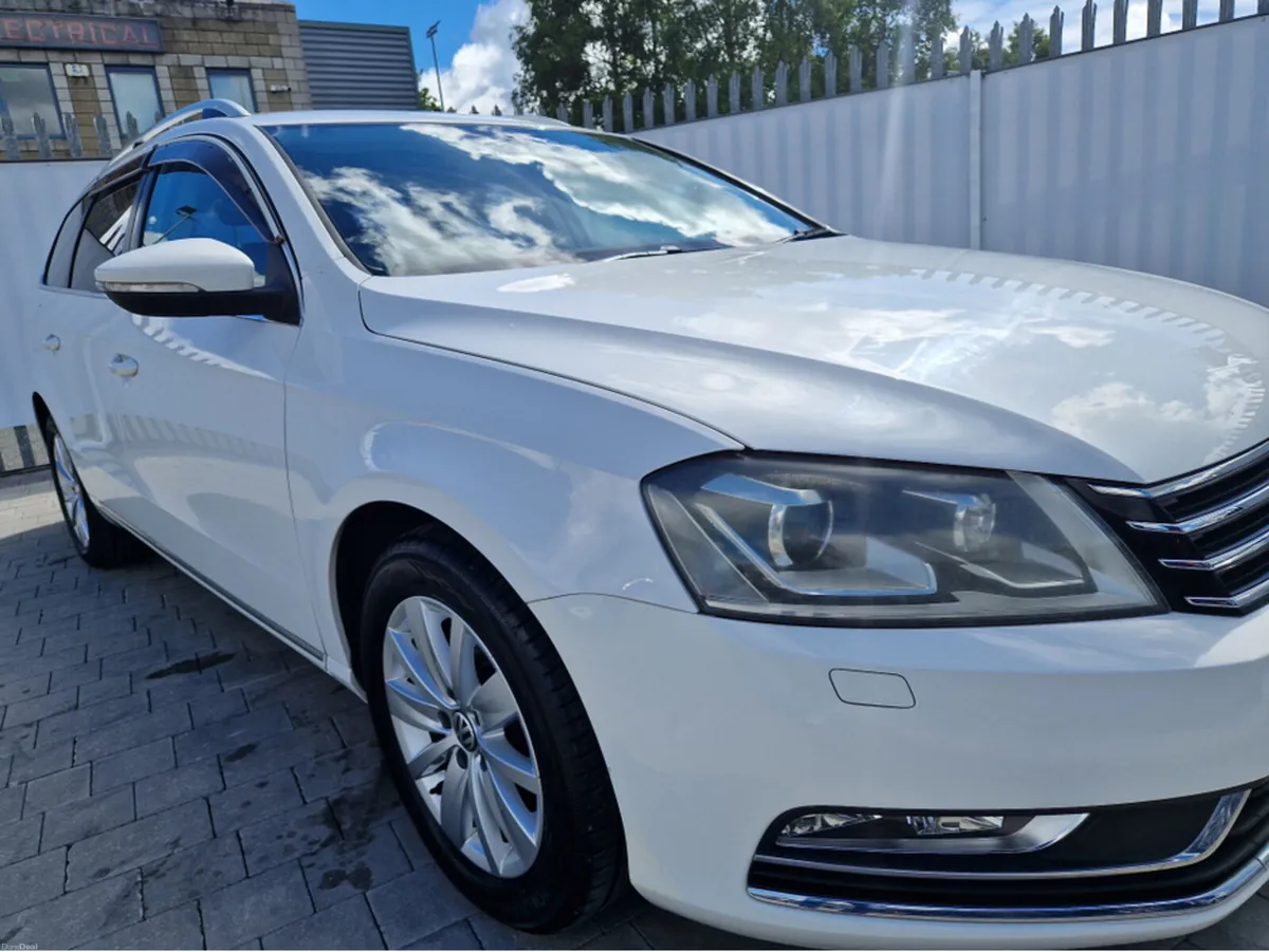 Volkswagen Passat 1.4 PETROL AUTO - Image 2