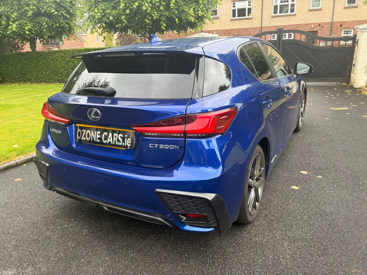 Lexus CT F SPORT CVT - Image 3