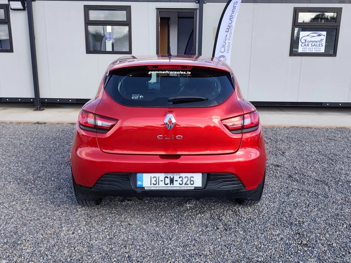 Renault Clio IV EXPRESSION 1.2 PET 4DR - Image 3