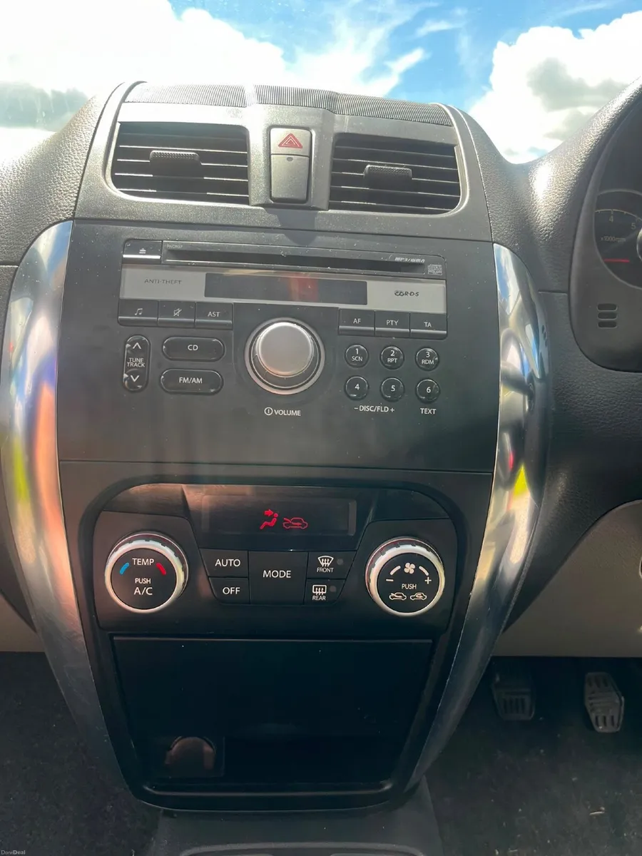 *Very Low Mileage* Suzuki SX4 2011 - Image 4