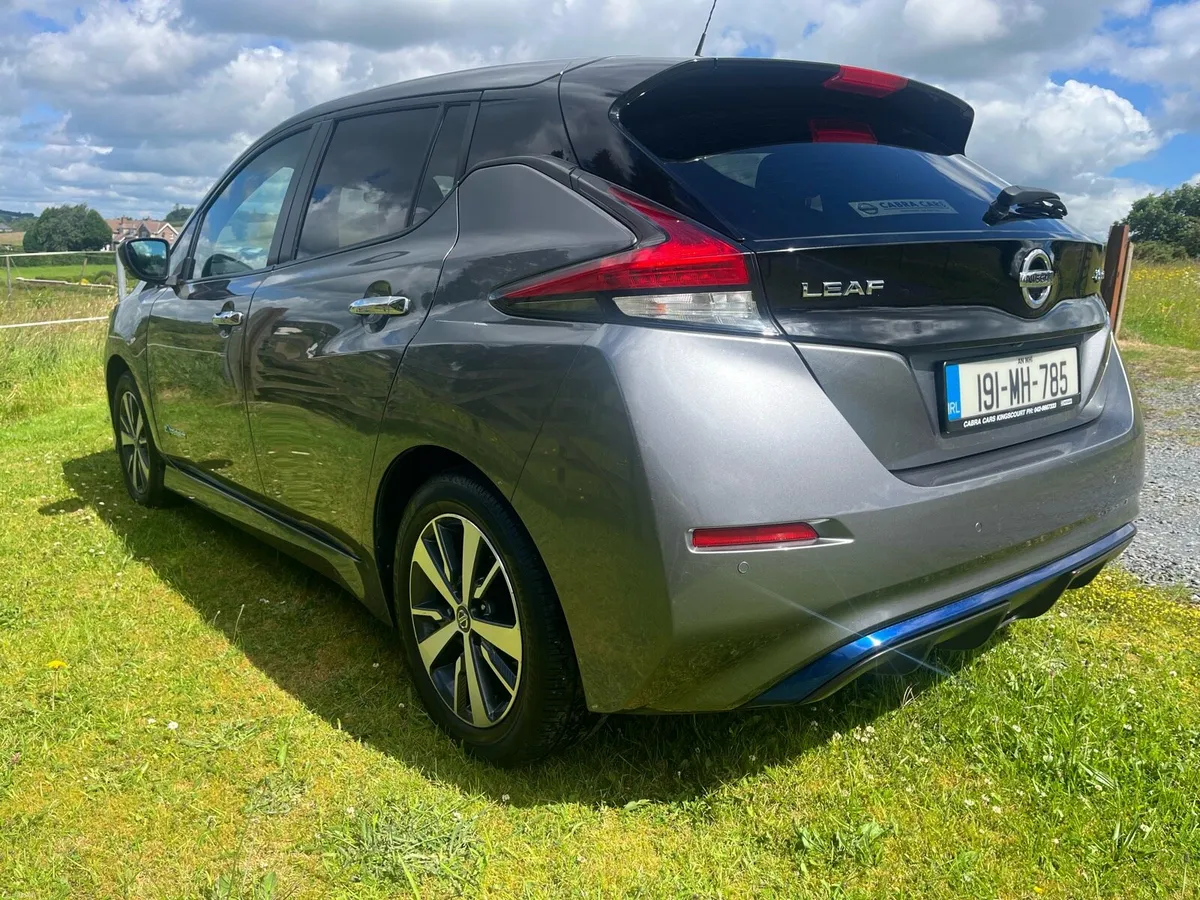Nissan Leaf 40kwh - Image 3