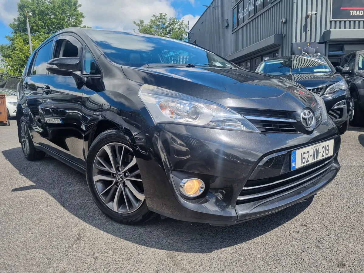 Toyota Verso 2016 Panoramic Roof - Image 2