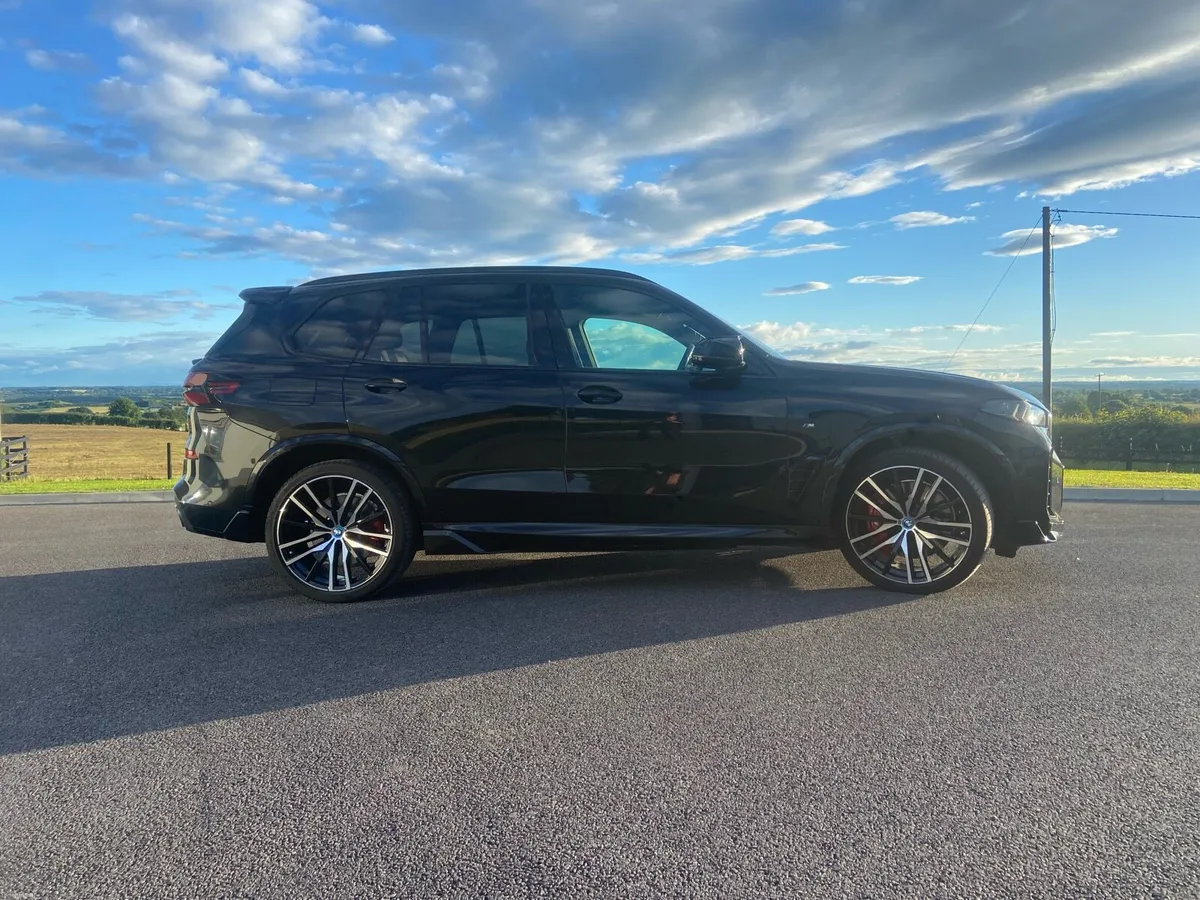 Car - Image 1