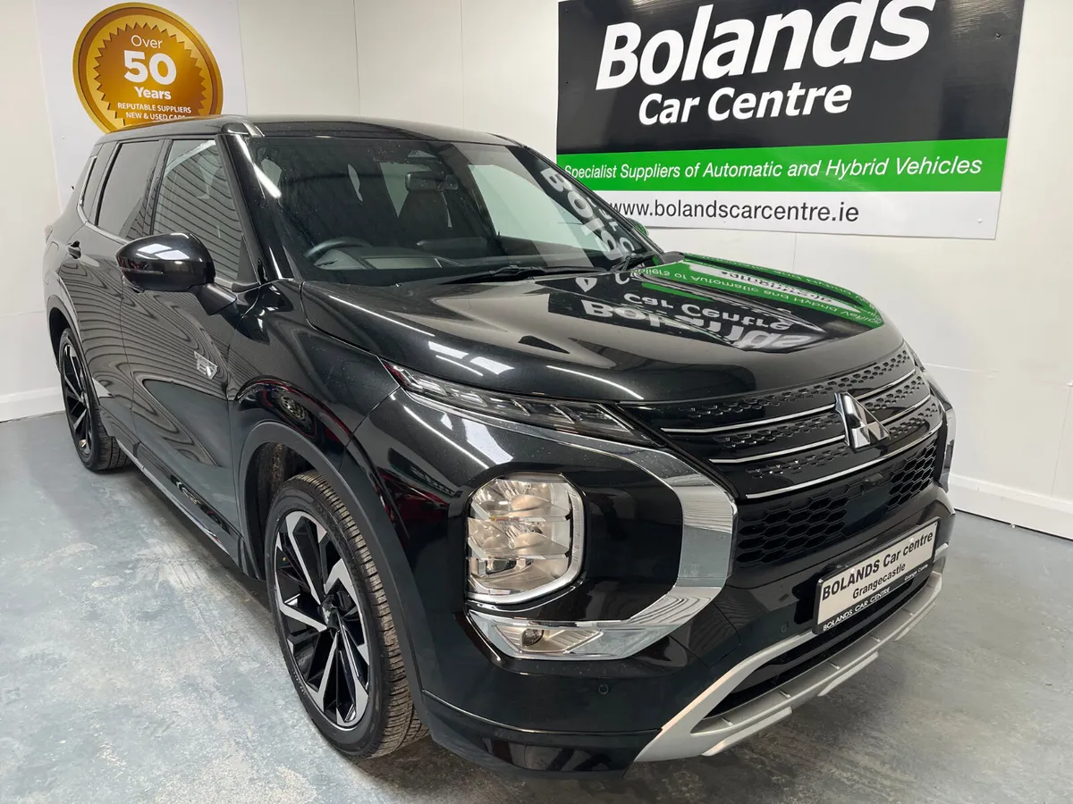 2022 Mitsubishi Outlander 7 Seater Hybrid 2.4 Phev - Image 3