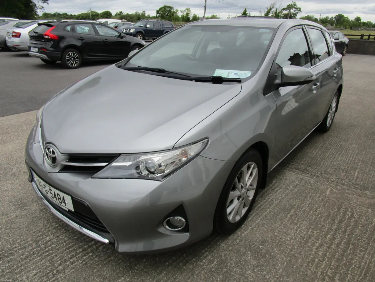 Toyota Auris 2014 - Image 3