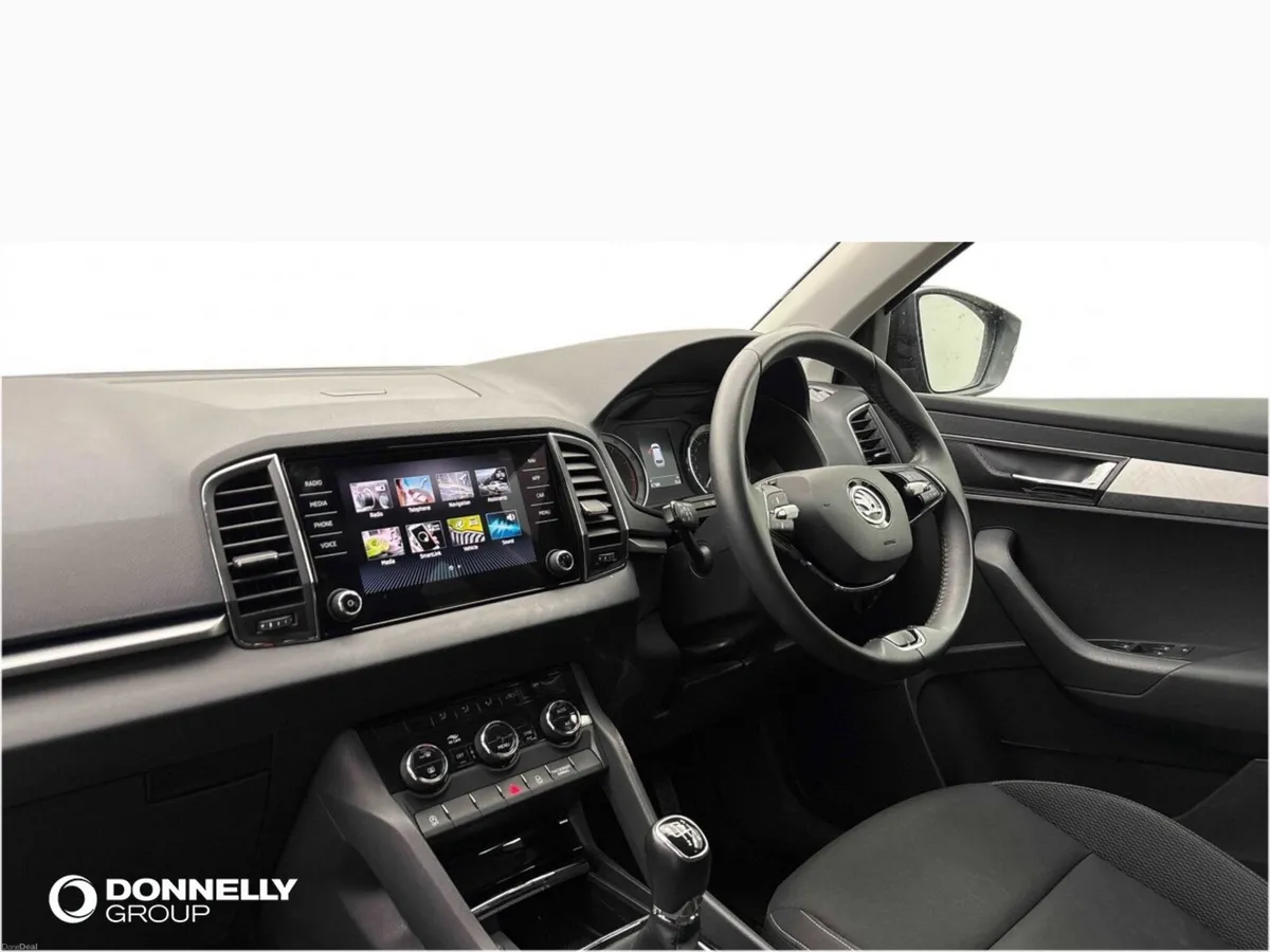 Skoda KAROQ Estate SE Drive - Image 2