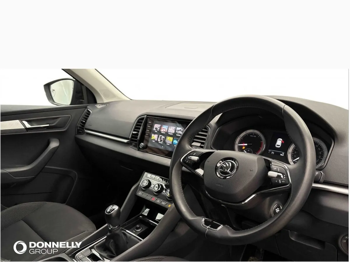 Skoda KAROQ Estate SE Drive - Image 6