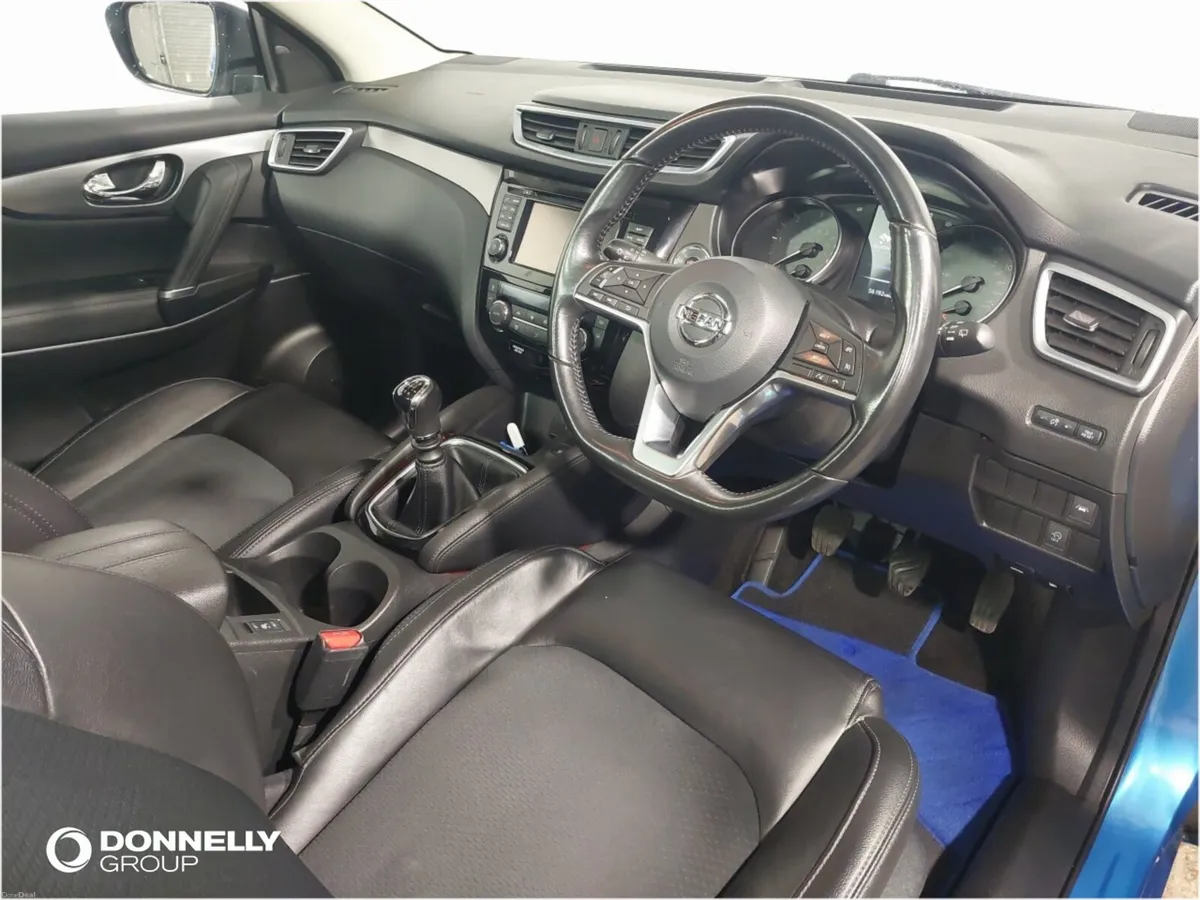 Nissan Qashqai Diesel Hatchback Tekna - Image 4