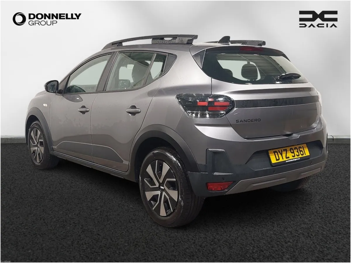 Dacia Sandero Stepway Hatchback Expression - Image 2