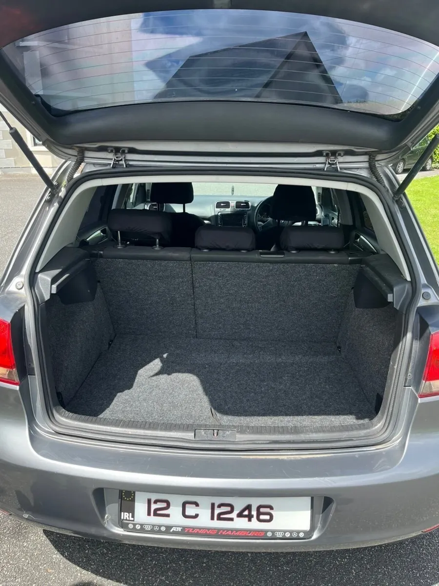 Volkswagen Golf 2012 - Image 2