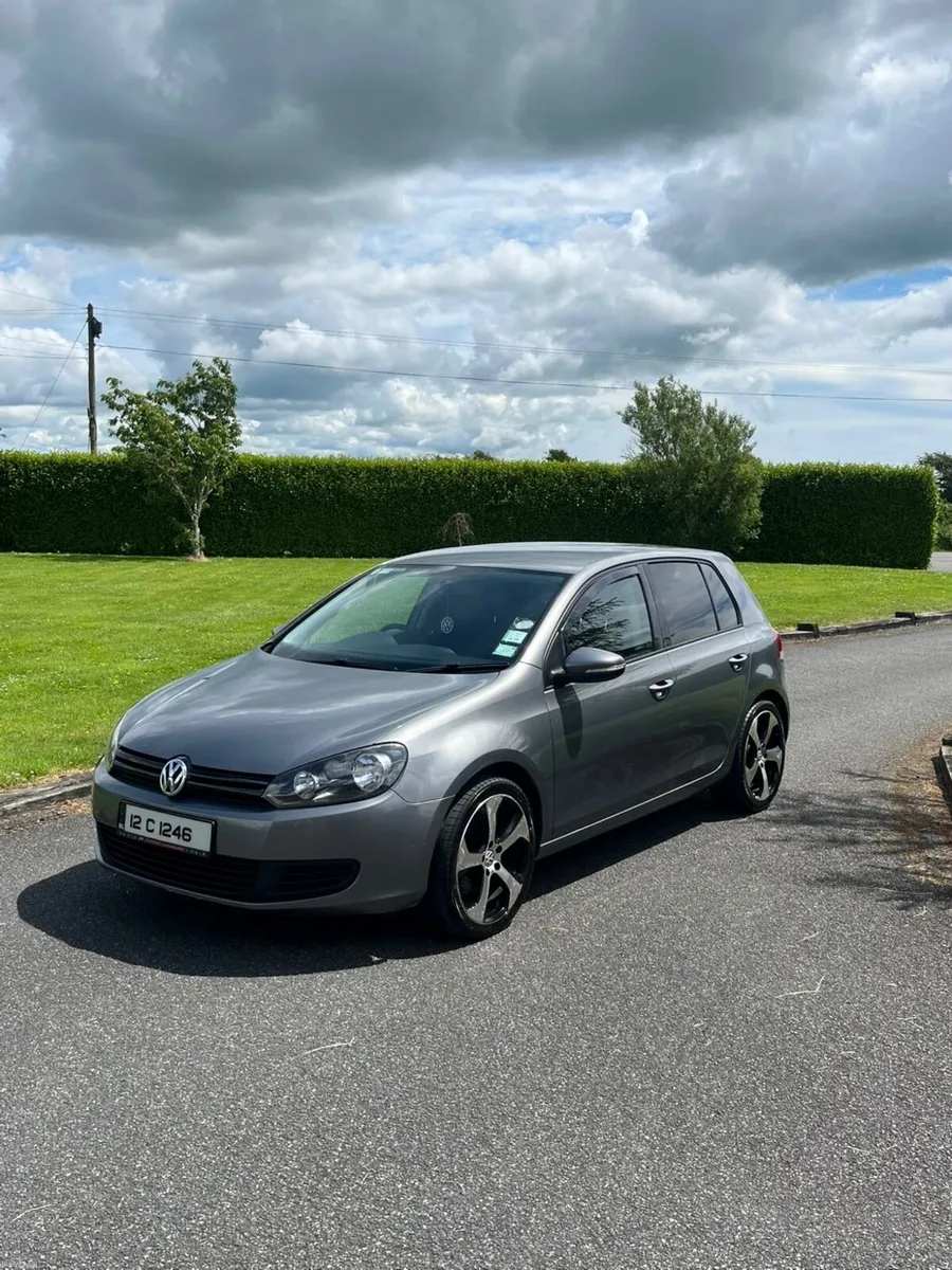 Volkswagen Golf 2012 - Image 1