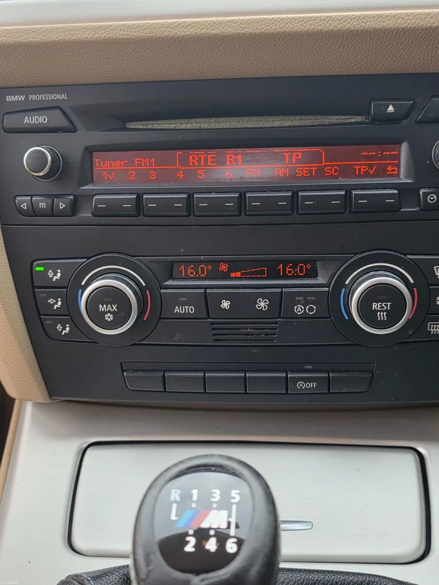 BMW 3-Series 2008 - Image 3