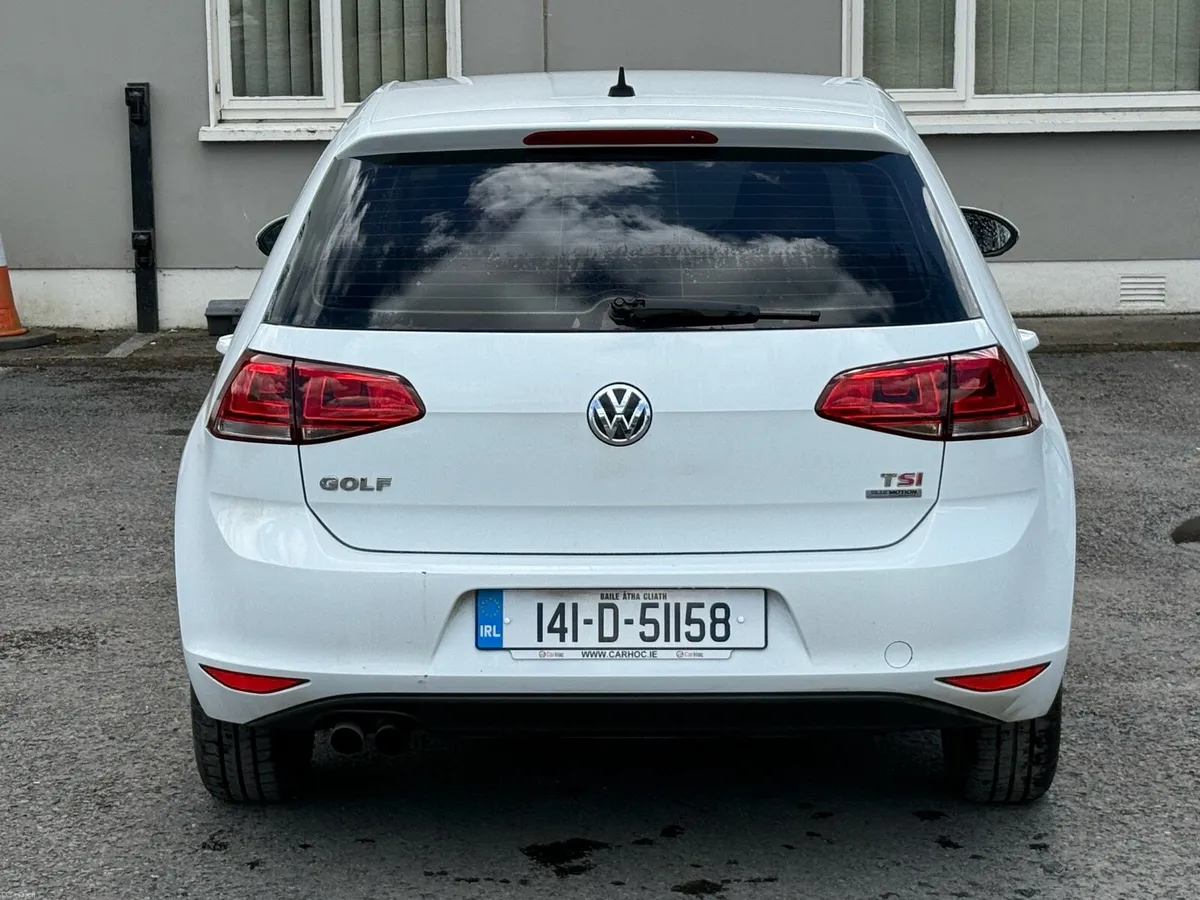 VW GOLF AUTOMATIC & LOW KMS - Image 4