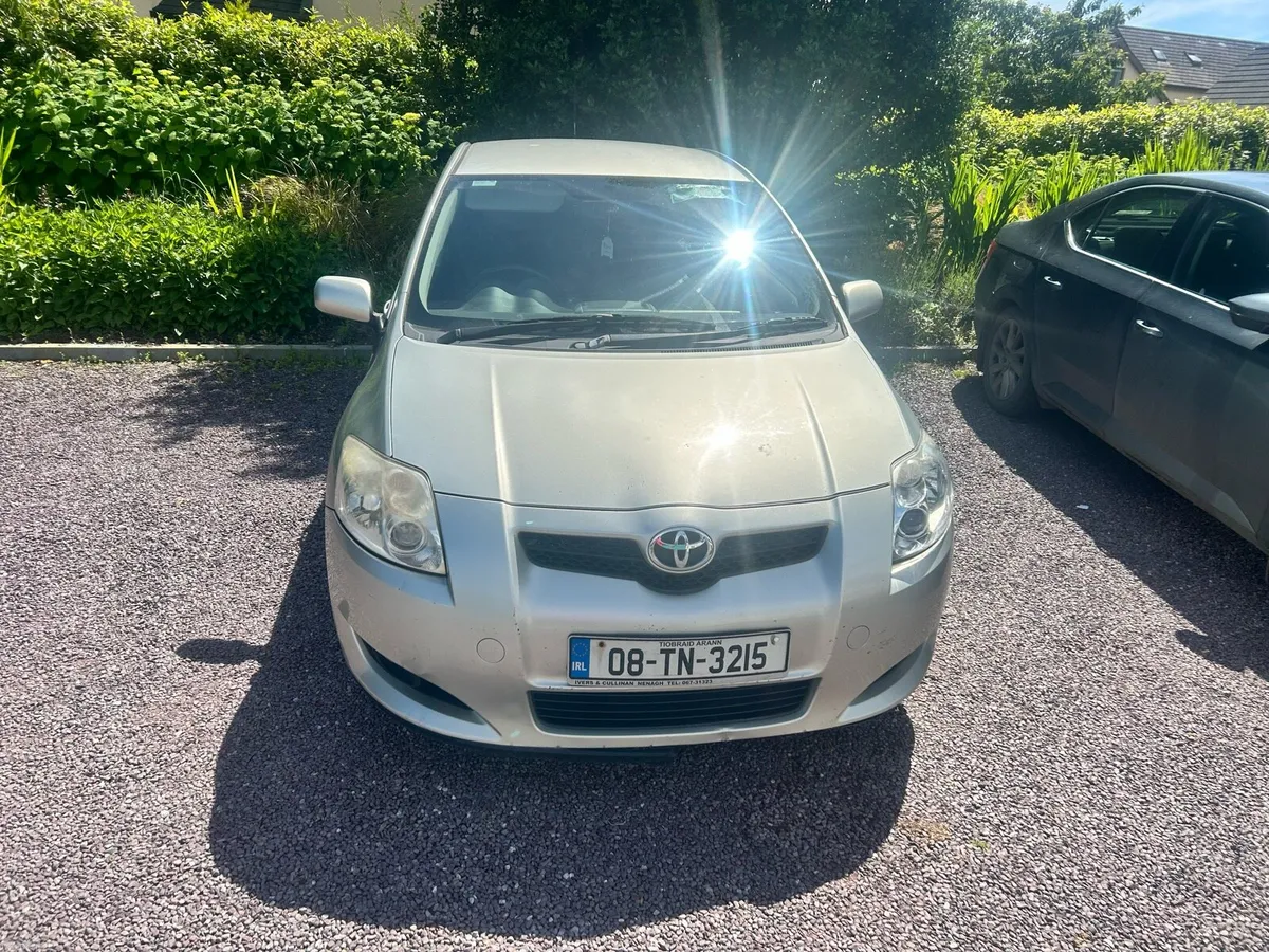 Toyota auris - Image 1