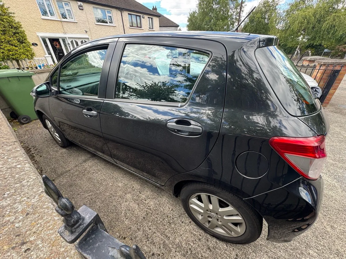 Toyota Yaris - Image 3
