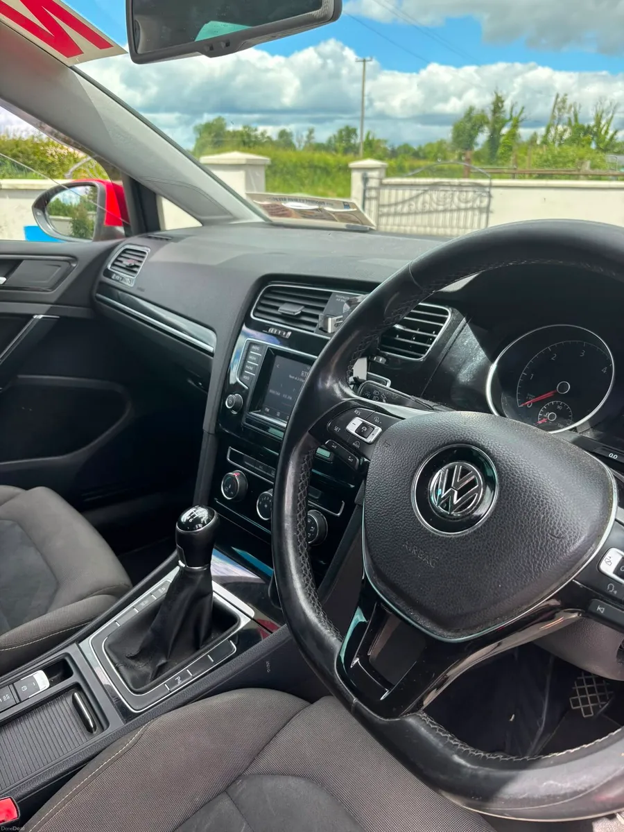 Volkswagon Golf - Image 6