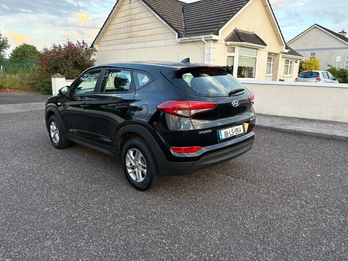 181 Hyundai Tucson 1.6 petrol new NCT 3/28 - Image 3