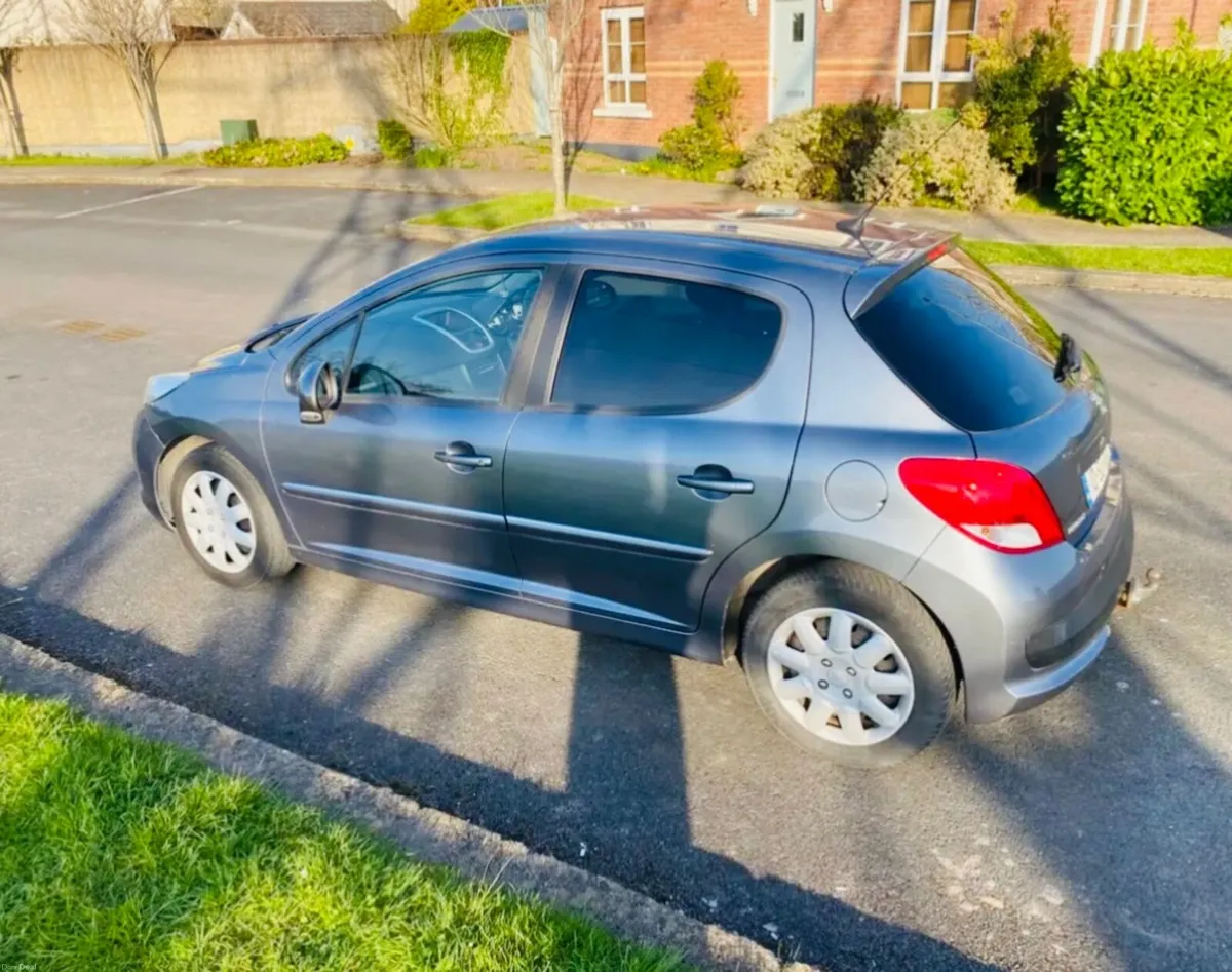 Peugeot 207 2010 - Image 2