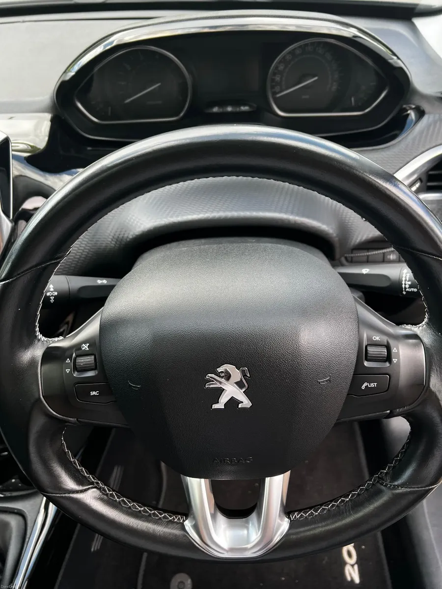 Peugeot 2008 2017 - Image 4