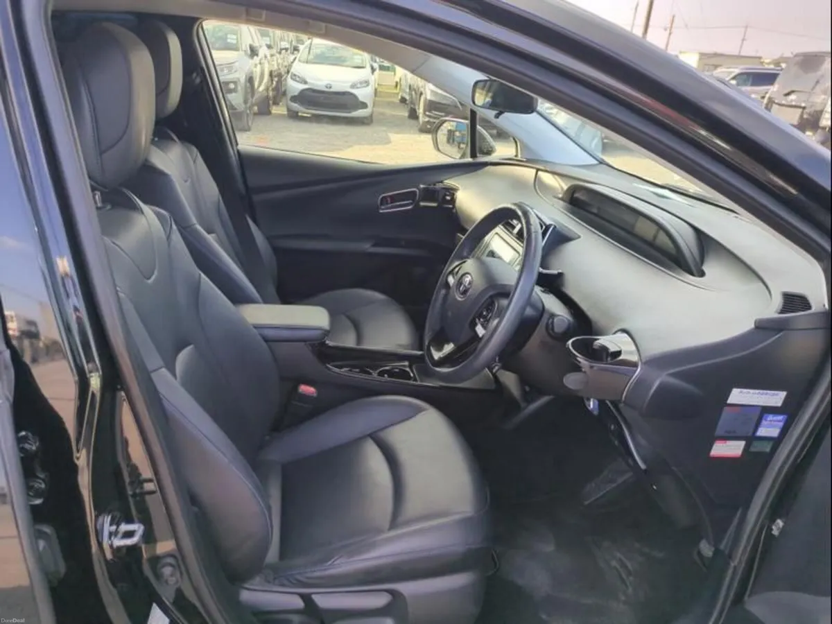 2018 Toyota Prius Hybrid S Touring | NCT May 2028 - Image 5