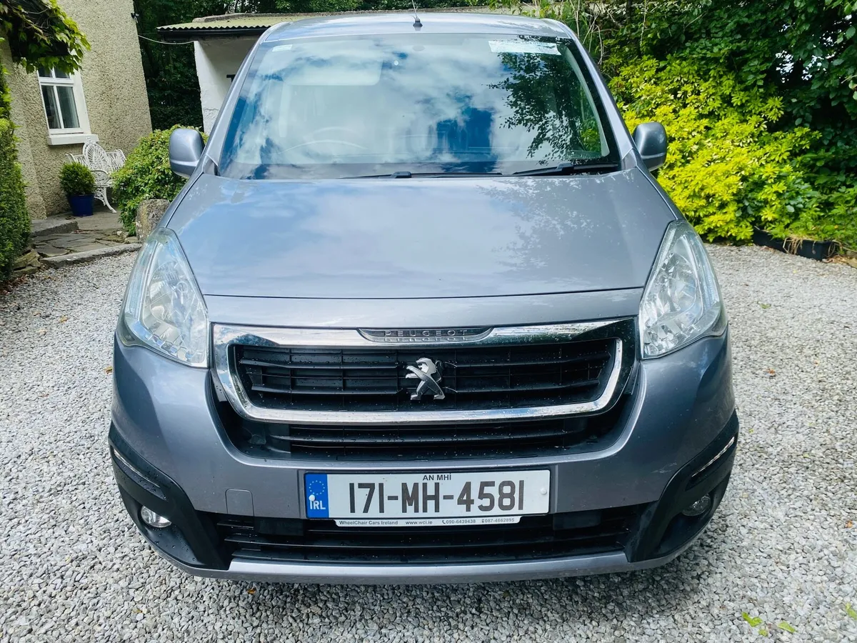 PEUGEOT PARTNER 4 SEAT + WHEELCHAIR 2017 (171) - Image 6