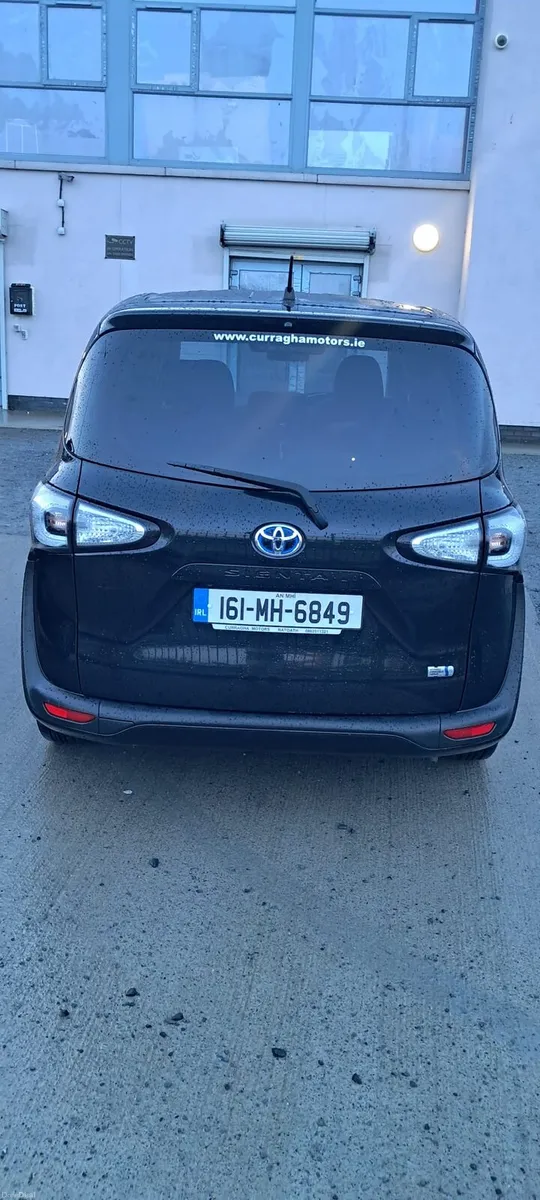 Toyota Sienta Hybrid Automatic 2016 Low mileage - Image 2