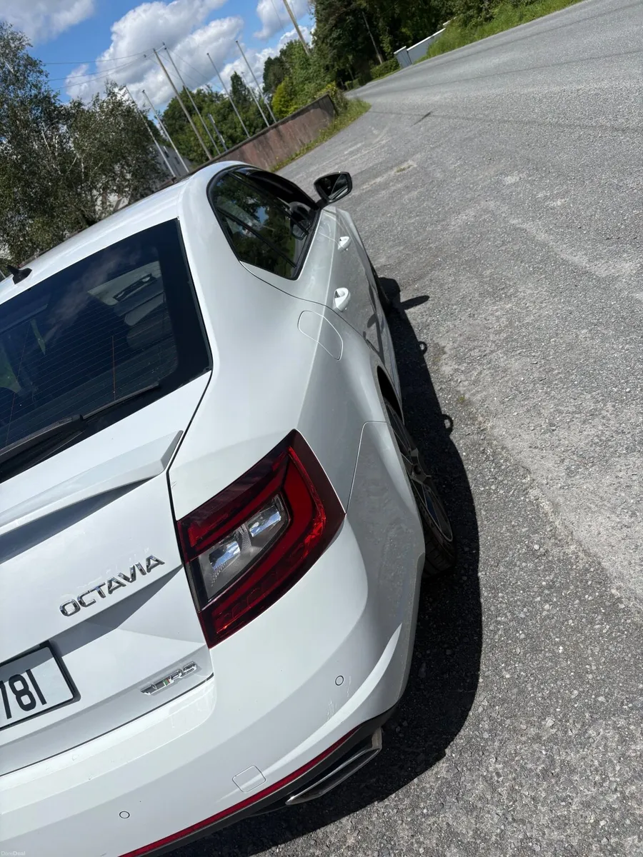 Skoda Octavia 2017 - Image 4