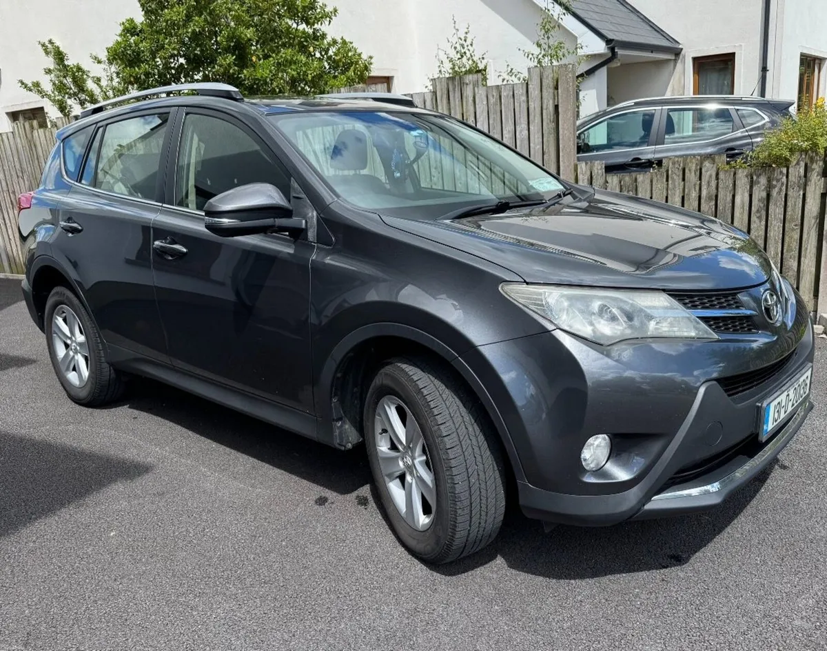 RAV4, 131D, LUNA, 235kms, Reversing Cam, New NCT - Image 1