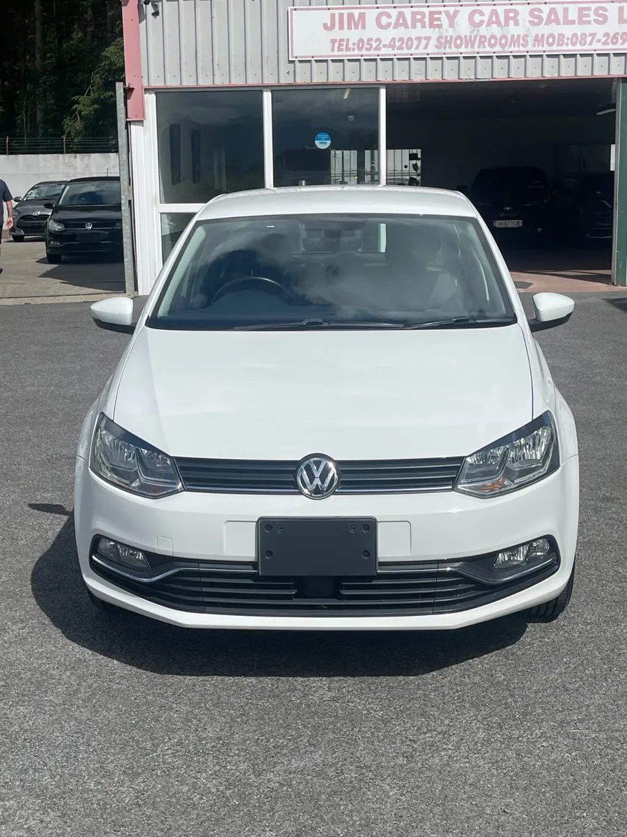 2015-1 Volkswagen polo - Image 2